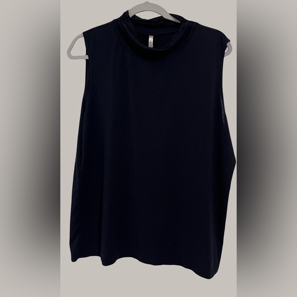 Leo & Nicole Tops - Leo & Nicole Black Sleeveless Mock Neck Tank